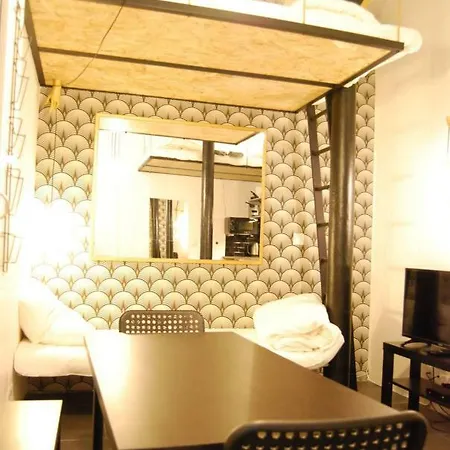 20m² District Of Batignolles Paris